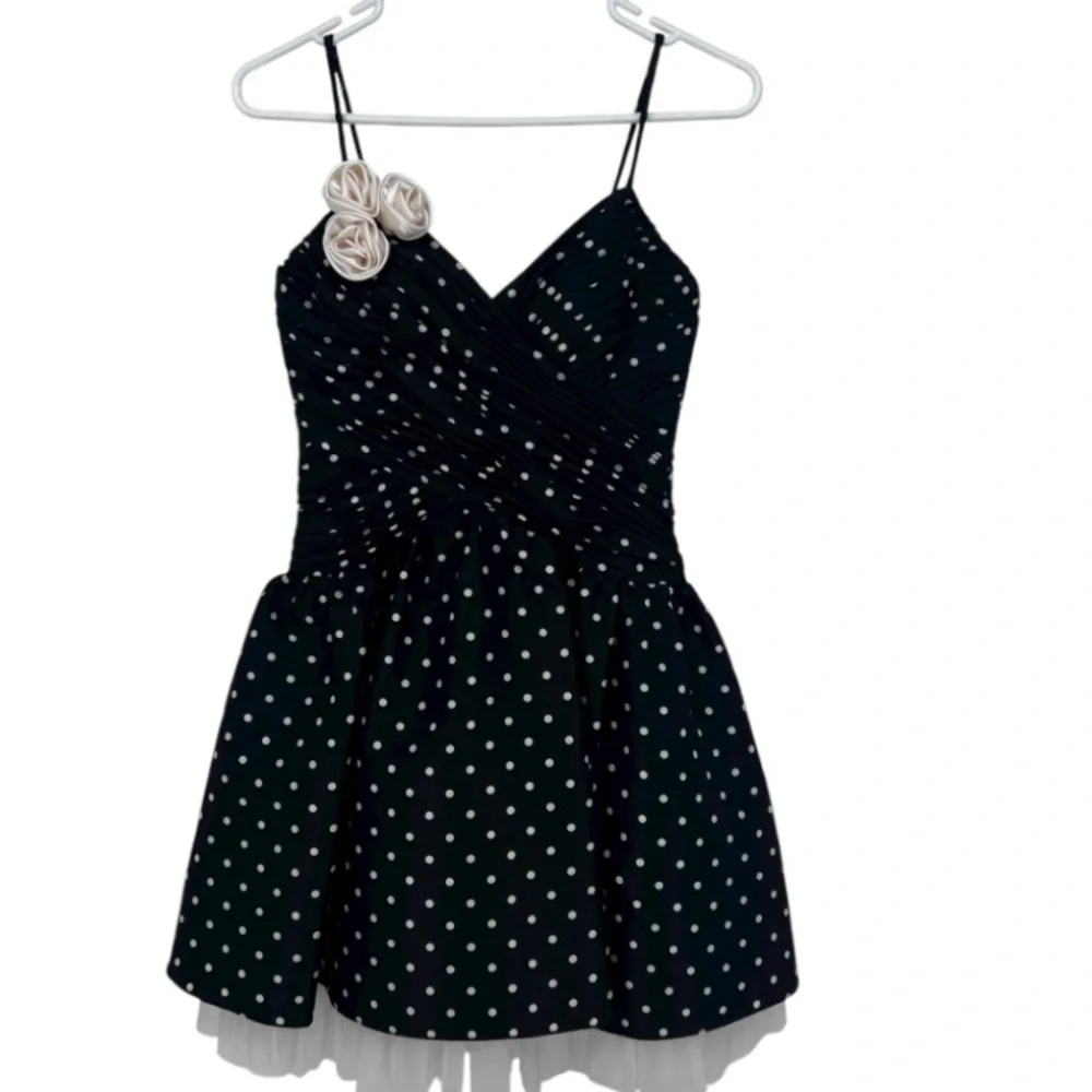 Hailey Logan by Adrianna Papell Black and Cream Polka Dot Mini Dress Size 3/4 - Picture 1 of 6